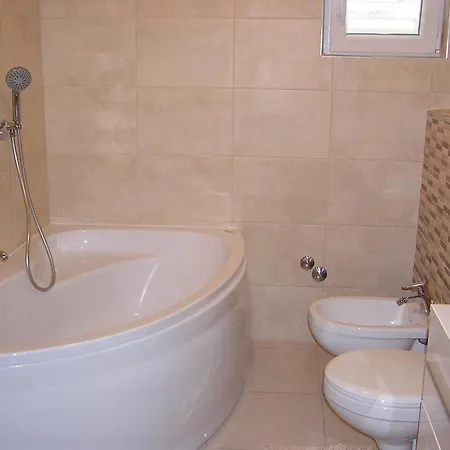 Zwei Radosav Apartament Šilo